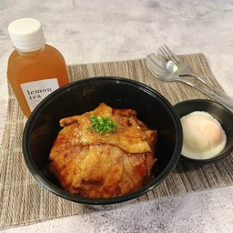 เซ็ทข้าวหมูย่าง