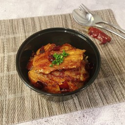 ข้าวหน้าหมูย่างสไปซี่ ไซส์ S