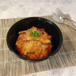 ข้าวหน้าหมูย่าง