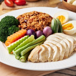 ข้าวคลุกน้ำพริกคั่วพริกเกลือ
