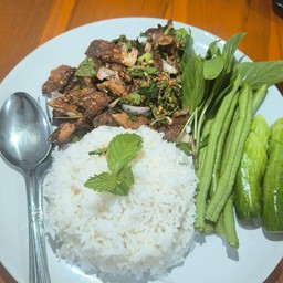 ข้าวไก่ยำ