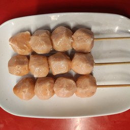 ลูกชิ้นกุ้งปิ้งย่าง