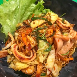 ครัวบ้านครู จามจุรีมาร์เก็ต