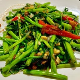 ผัดผักบุ้งไฟแดง