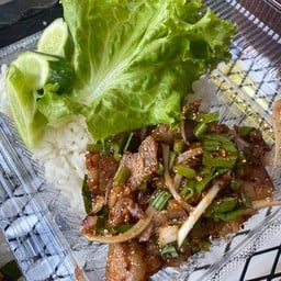 สเต็กหน้าบ้าน
