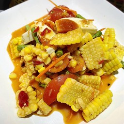 ตำข้าวโพดไข่เค็ม