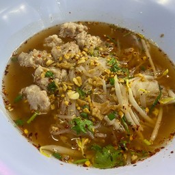 ก๋วยเตี๋ยวหมูเด้งต้มยำชามโต