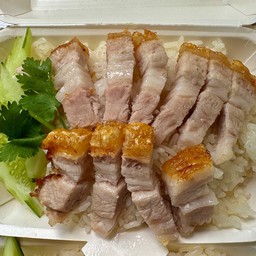 ข้าวมันหมูกรอบ(น้ำจิ้มซีฟู้ด แซ่บจี๊ดจ๊าด)