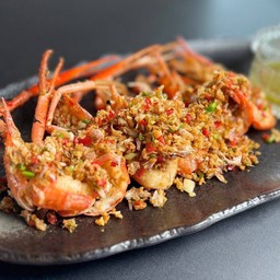 กุ้งแม่น้ำคั่วพริกเกลือ