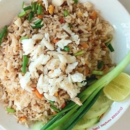 ข้าวผัดปู