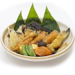 ส่วนหัวและส่วนต่างๆของปลาแซลมอนต้มซีอิ้วรวม