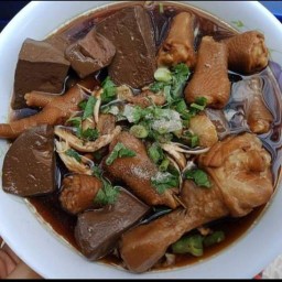 หมิงข้าวมันไก่ ก๋วยเตี๋ยวไก่ตุ๋น สาขา2