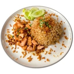 ข้าวผัดกระเทียมแซลมอน