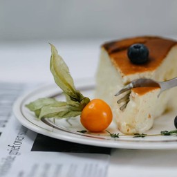 BURNT CHEESECAKE