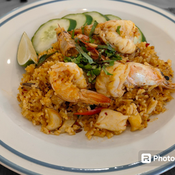 ข้าวผัดต้มยำกุ้ง