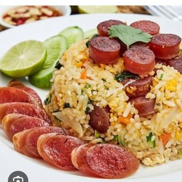 ข้าวผัดกุนเชียง