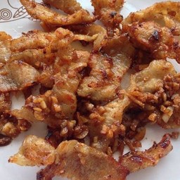 หมูทอดกระเทียม