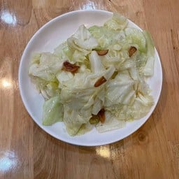 กะหล่ำผัดน้ำปลา