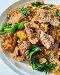 ผัดซีอิ๊วหมู