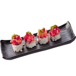 โรลหน้าทูน่าสับซอสสไปซี่