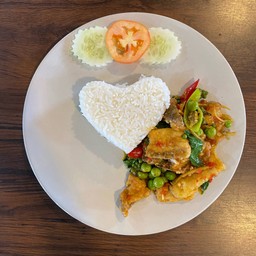 ข้าวราดผัดฉ่า …