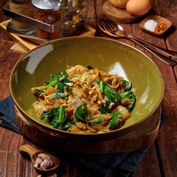 ผัดซีอิ้วหมู Pad See Ew Pork