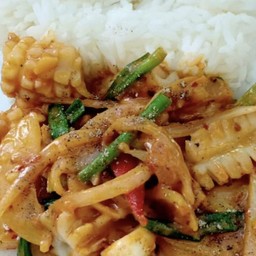 ข้าวผัดน้ำพริกเผา(เลือกเนื้อสัตว์)