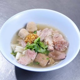 บังเซ็มก๋วยเตี๋ยวลูกชิ้นน้ำใส