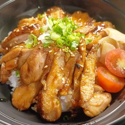 ข้าวไก่ย่างซีอิ้ว