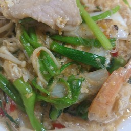สุกี้ทะเลผัดแห้ง