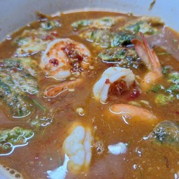 แกงส้มชะอมกุ้ง