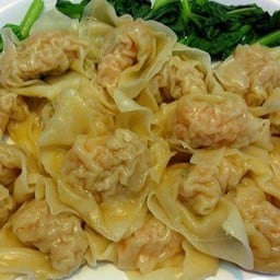 เกี๊ยว เป็ดย่าง+หมูกรอบ