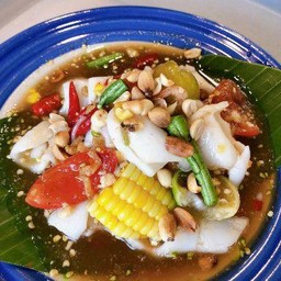 ตำเนื้อมะพร้าวอ่อน LM