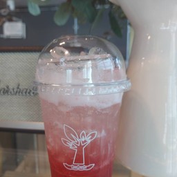 สตรอเบอรี่ โซดา