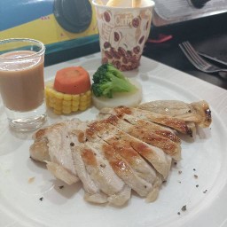 ป บะหมี่เกี๊ยว ซอยเสรีไทย