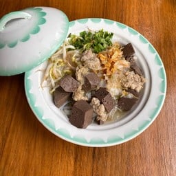 ขนมจีนน้ำหมู