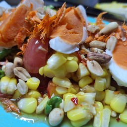 ตำข้าวโพดไข่เค็ม