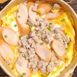 ข้าวไข่ข้นไส้กรอกหมูสับ