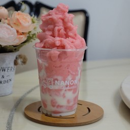 สตอเบอรี่โยเกิร์ตสมูทตี้