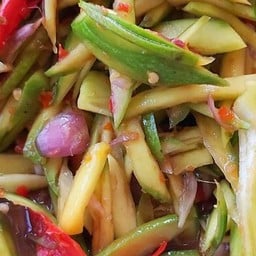 ตำมะม่วงปูเค็ม