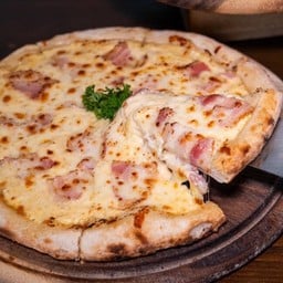 พิซซ่าคาโบนาร่า