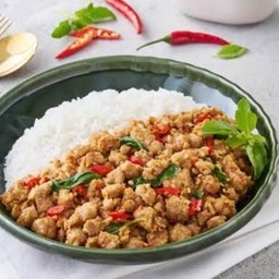 ข้าวกะเพราเนื้อ