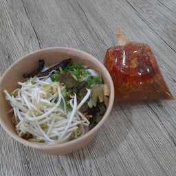 น้ำเงี้ยว + เส้น