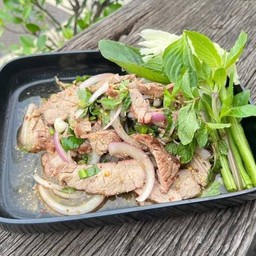 น้ำตกเนื้อ