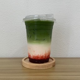 สตรอเบอร์รี่มัทฉะลาเต้