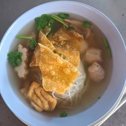 ก๋วยเตียวน้ำใส