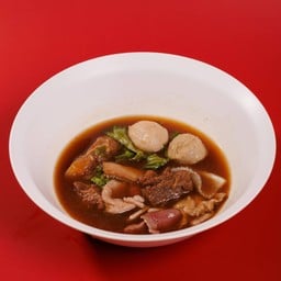 เกาเหลาเนื้อรวมทุกอย่าง