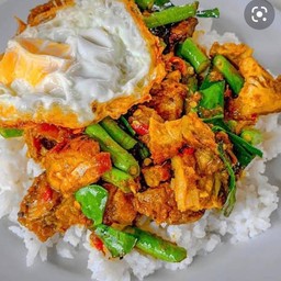 ข้าวเครื่องแกงไก่