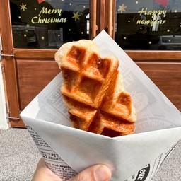 ครอฟเฟิลน้ำตาล