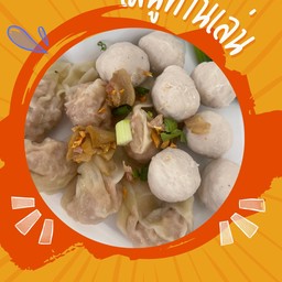 ลวกจิ้มสองใจ (เกี๊ยว+ลูกชิ้นหมู)